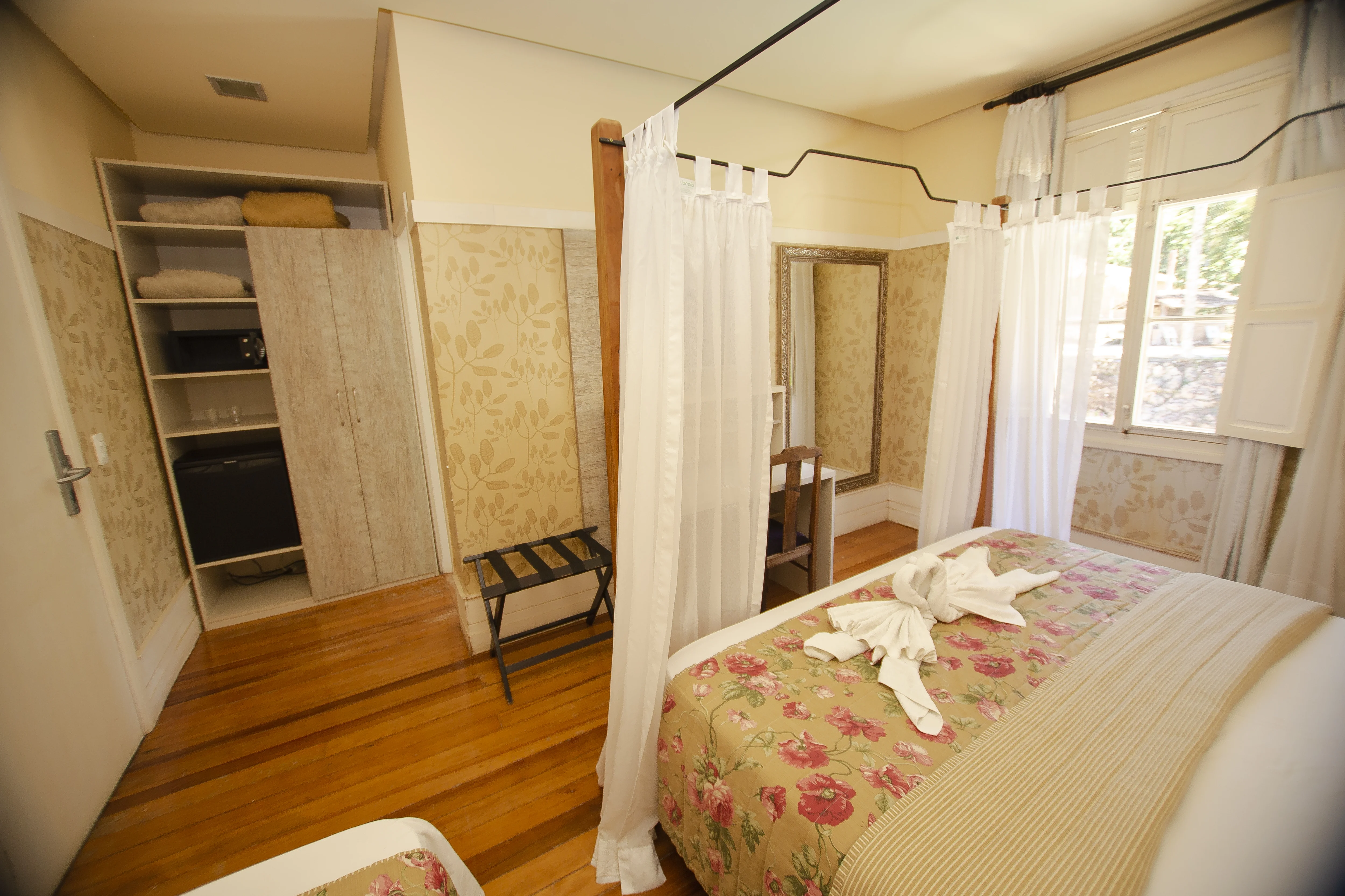 Quarto Luxo 4