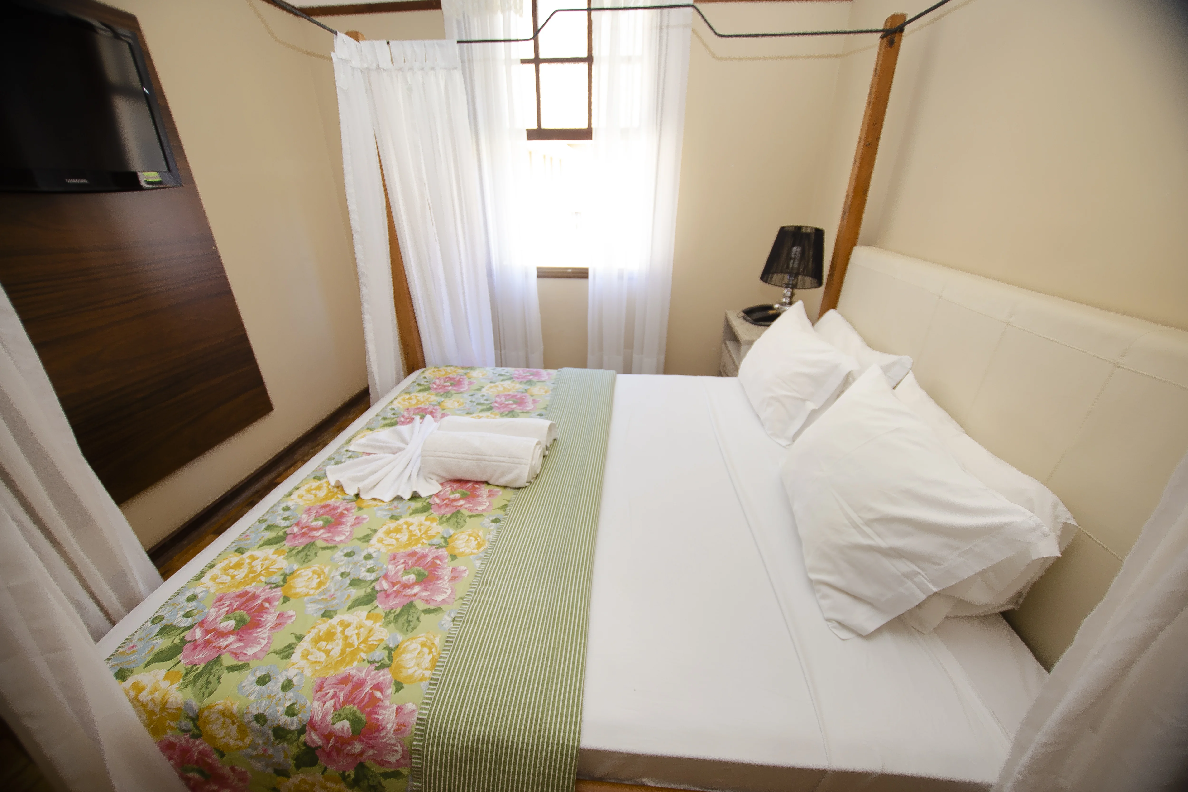 Quarto Standard 16